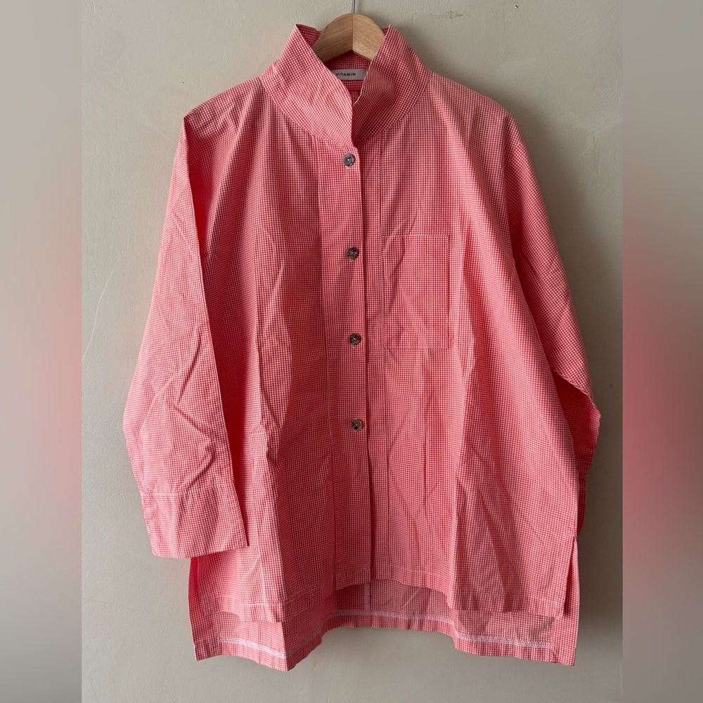 Elegant Coral Button-Up Blouse 495